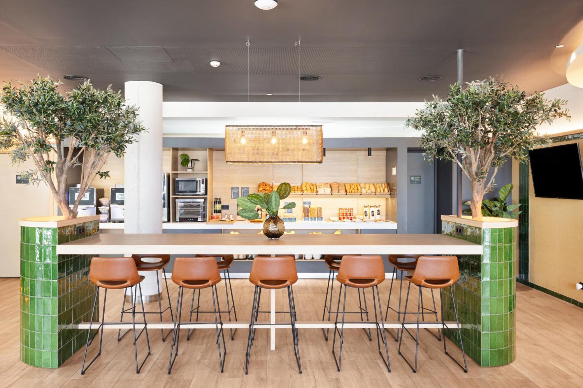 B&B Hotel Murcia Bagian luar foto