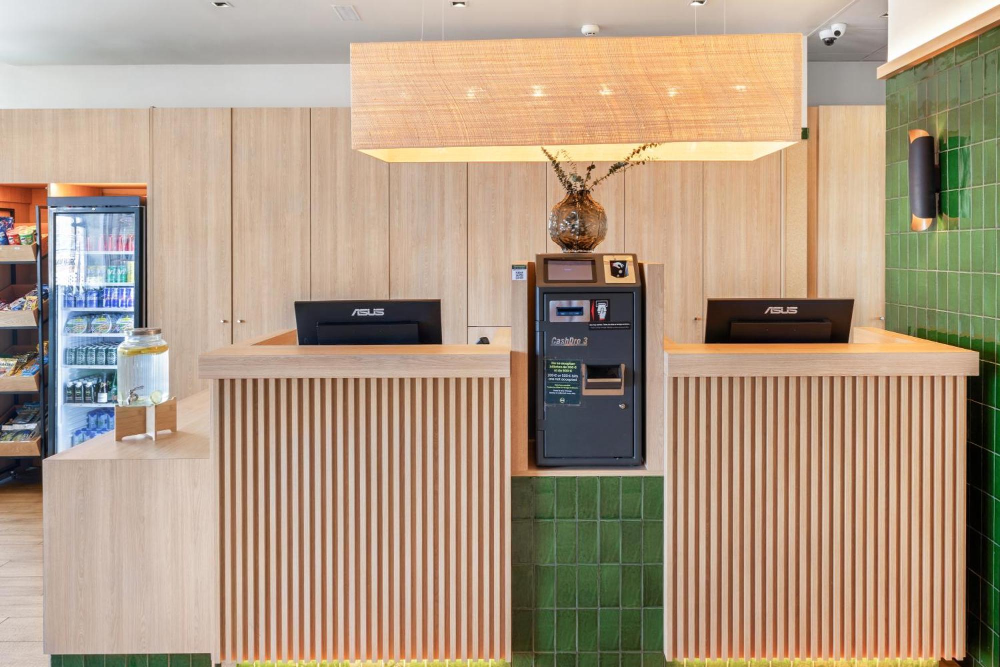 B&B Hotel Murcia Bagian luar foto