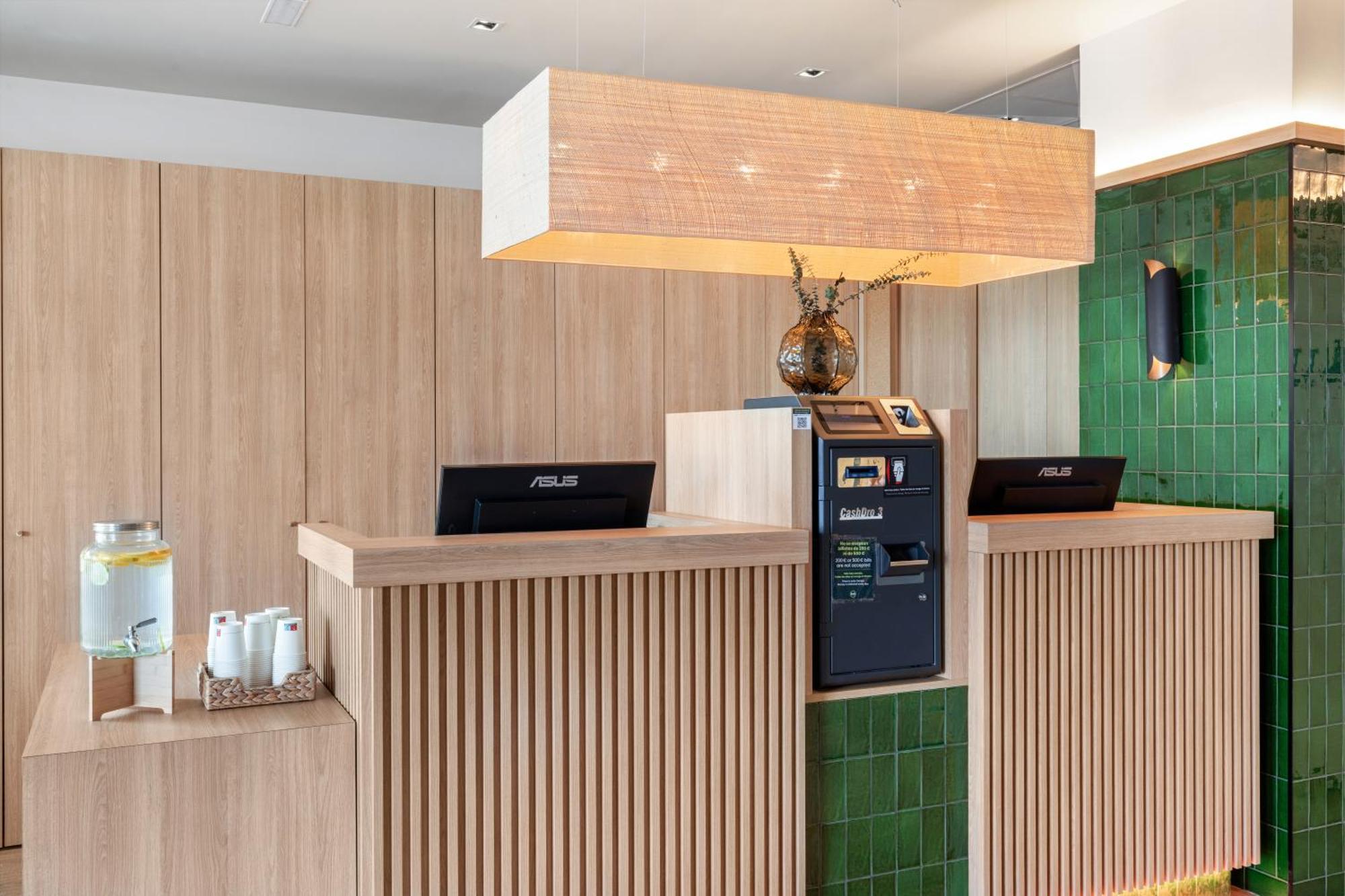 B&B Hotel Murcia Bagian luar foto