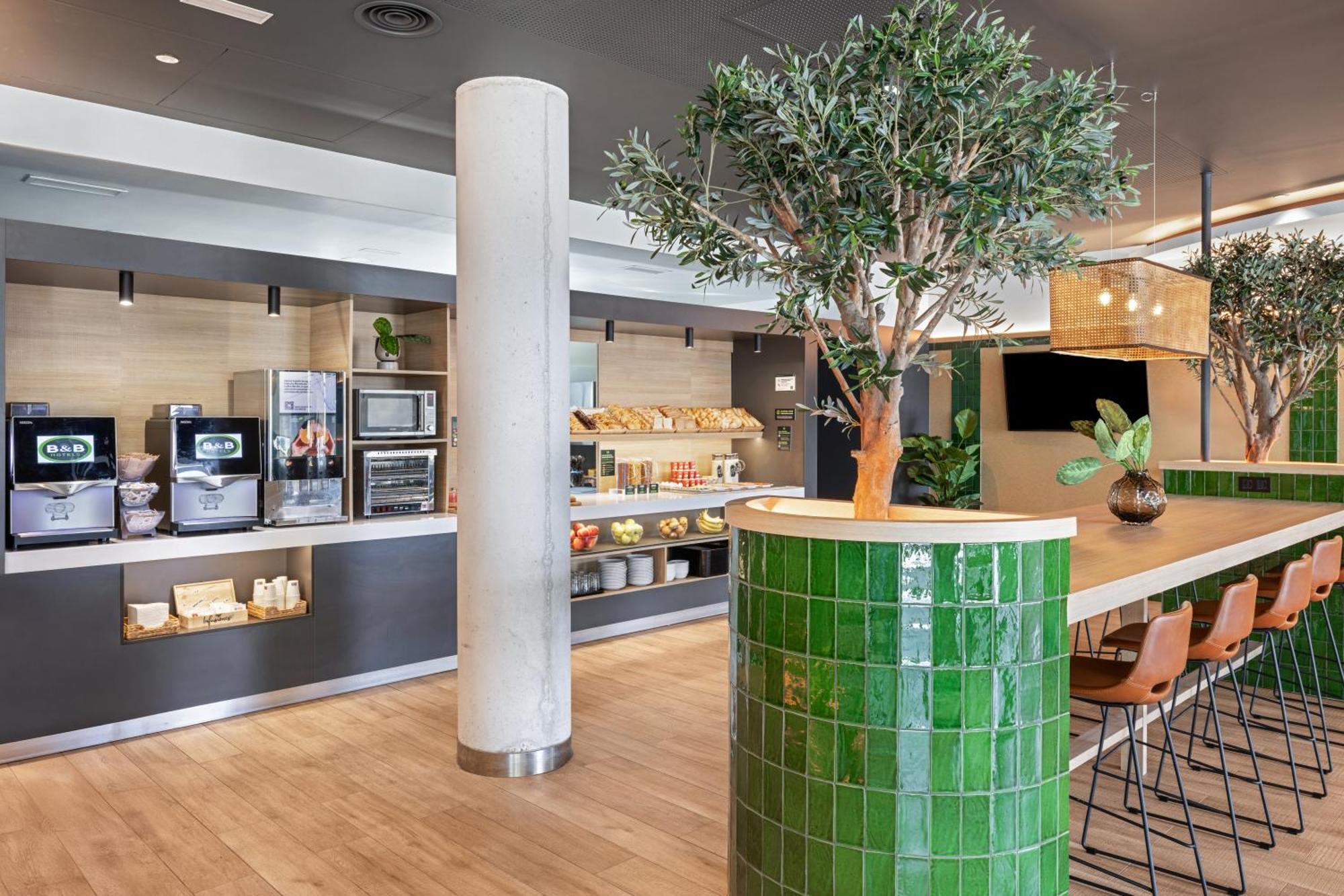 B&B Hotel Murcia Bagian luar foto